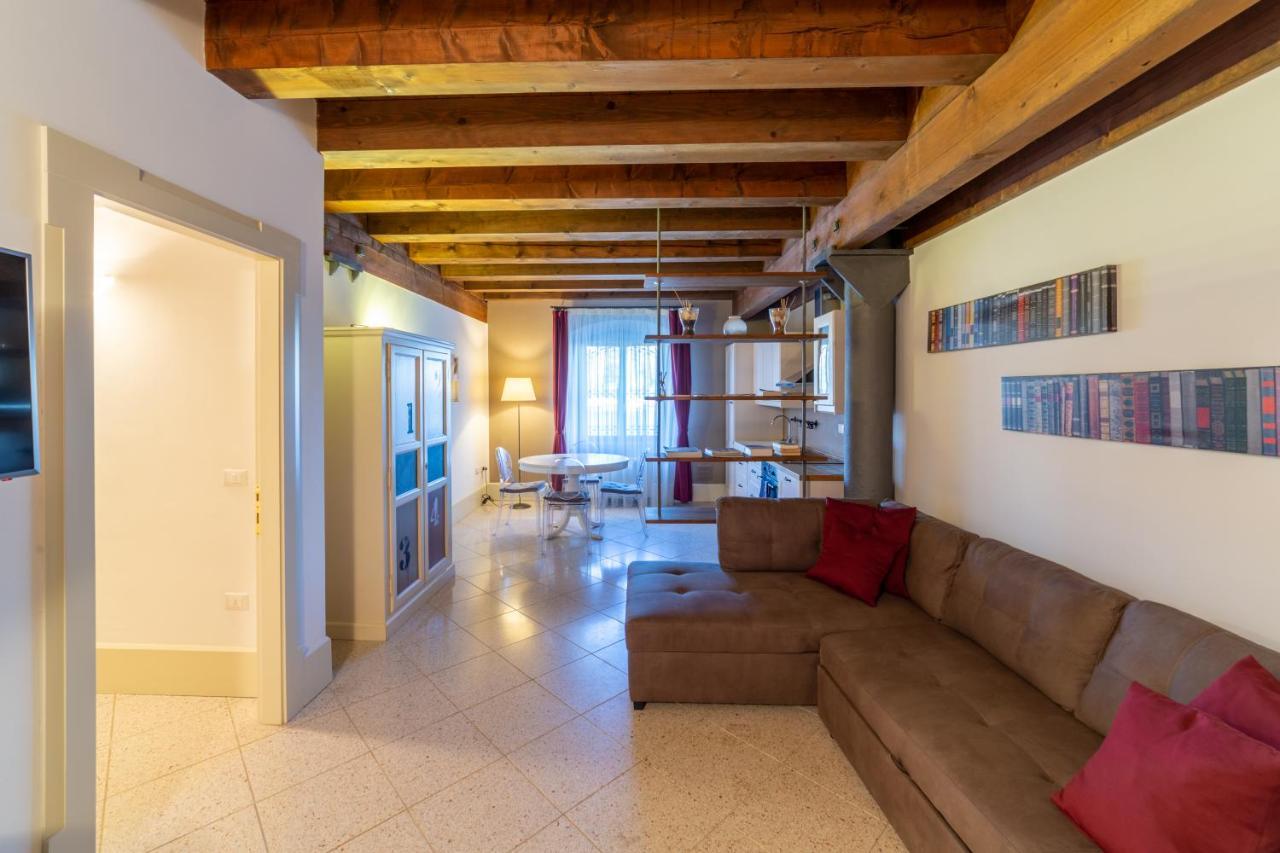 Appartement Youatmolino Canal View Venetië